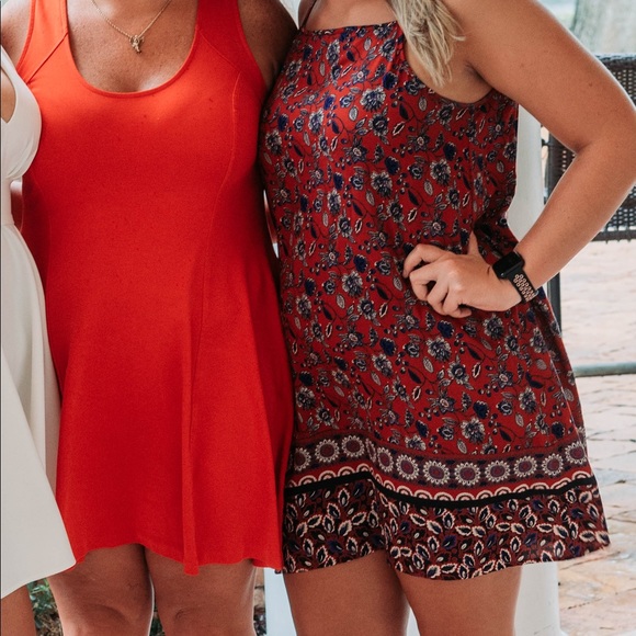 Red with white and blue floral pattern dress - Picture 10 of 10